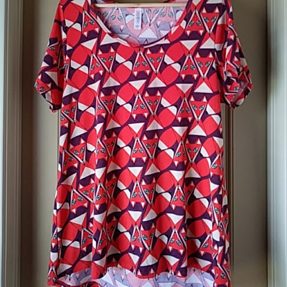Lularoe Classic T *RARE*
